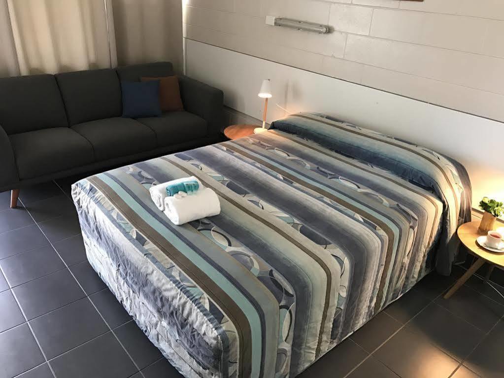 Yeppoon Surfside Motel מראה חיצוני תמונה